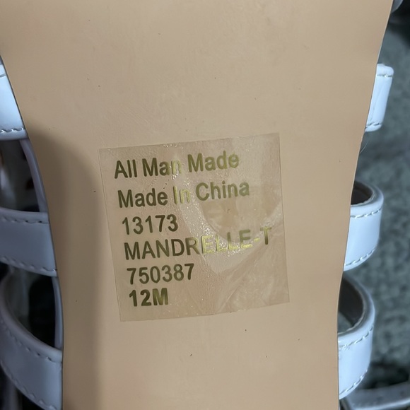 Shoes - Picture 3 of 6